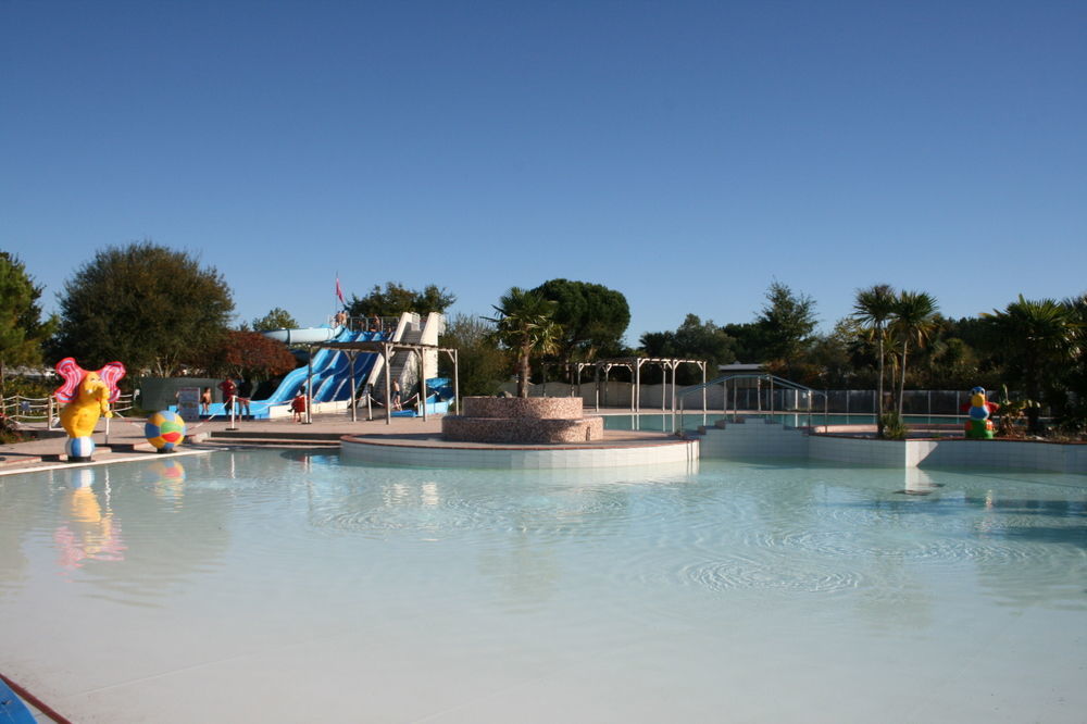 Reve En Famille Hotell Gastes Exteriör bild