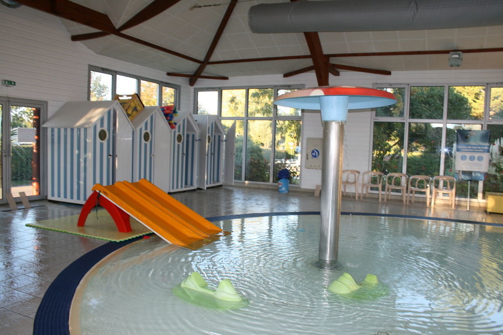 Reve En Famille Hotell Gastes Exteriör bild